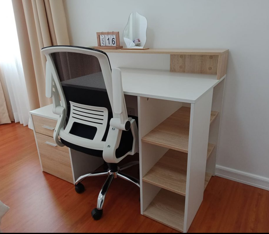 office table, study table